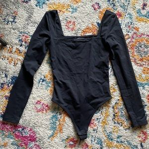 Contour Squareneck Longsleeve Bodysuit